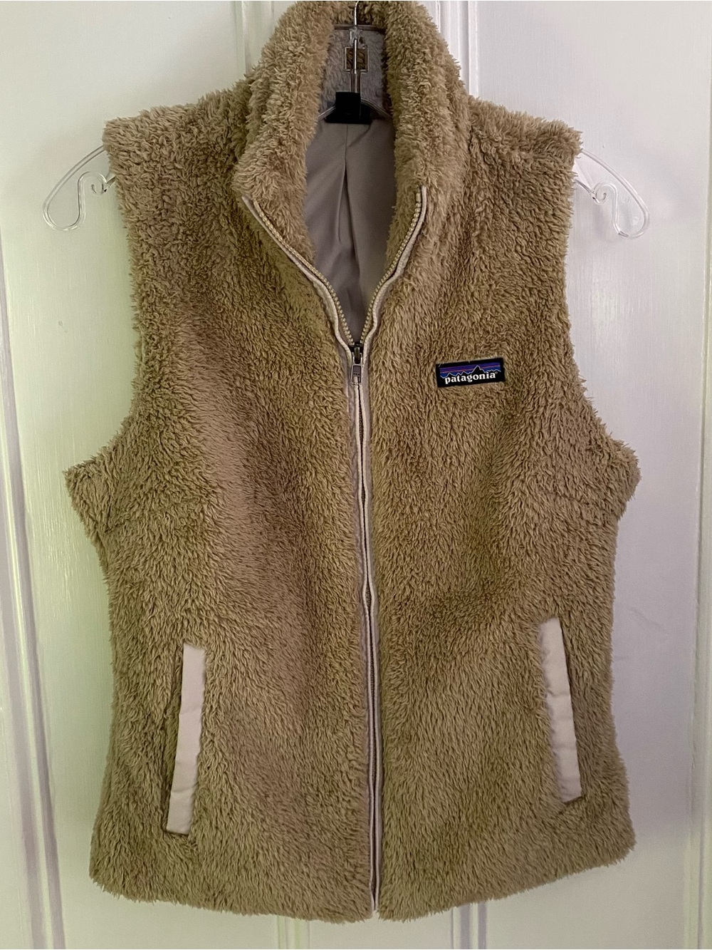 Patagonia Vest Womens S Tan Full Zip Fleece Sherpa Pile Gorpcore Outdoors Cozy
